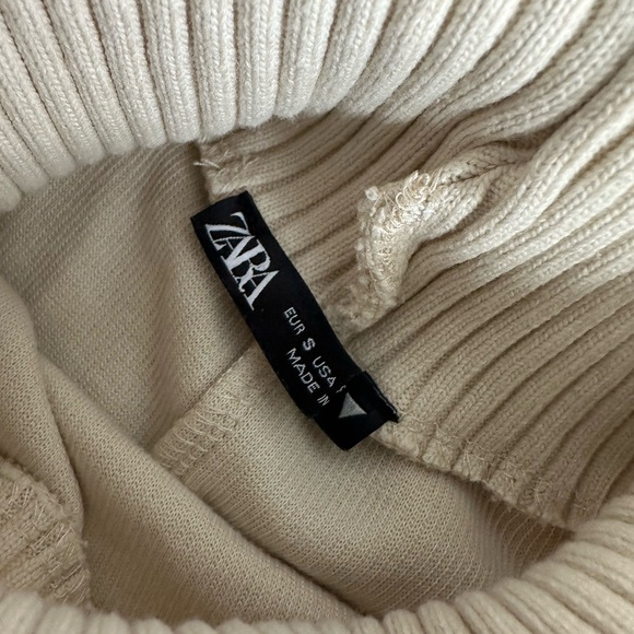 Zara Ecru Lounge Set - Size Small - Picture 6 of 9